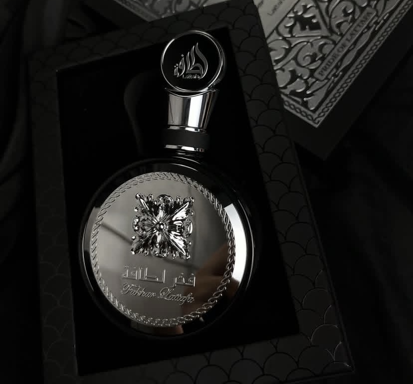 Lattafa Fakhar Perfume 100ml – Premium Oud & Floral Fragrance - Image 5