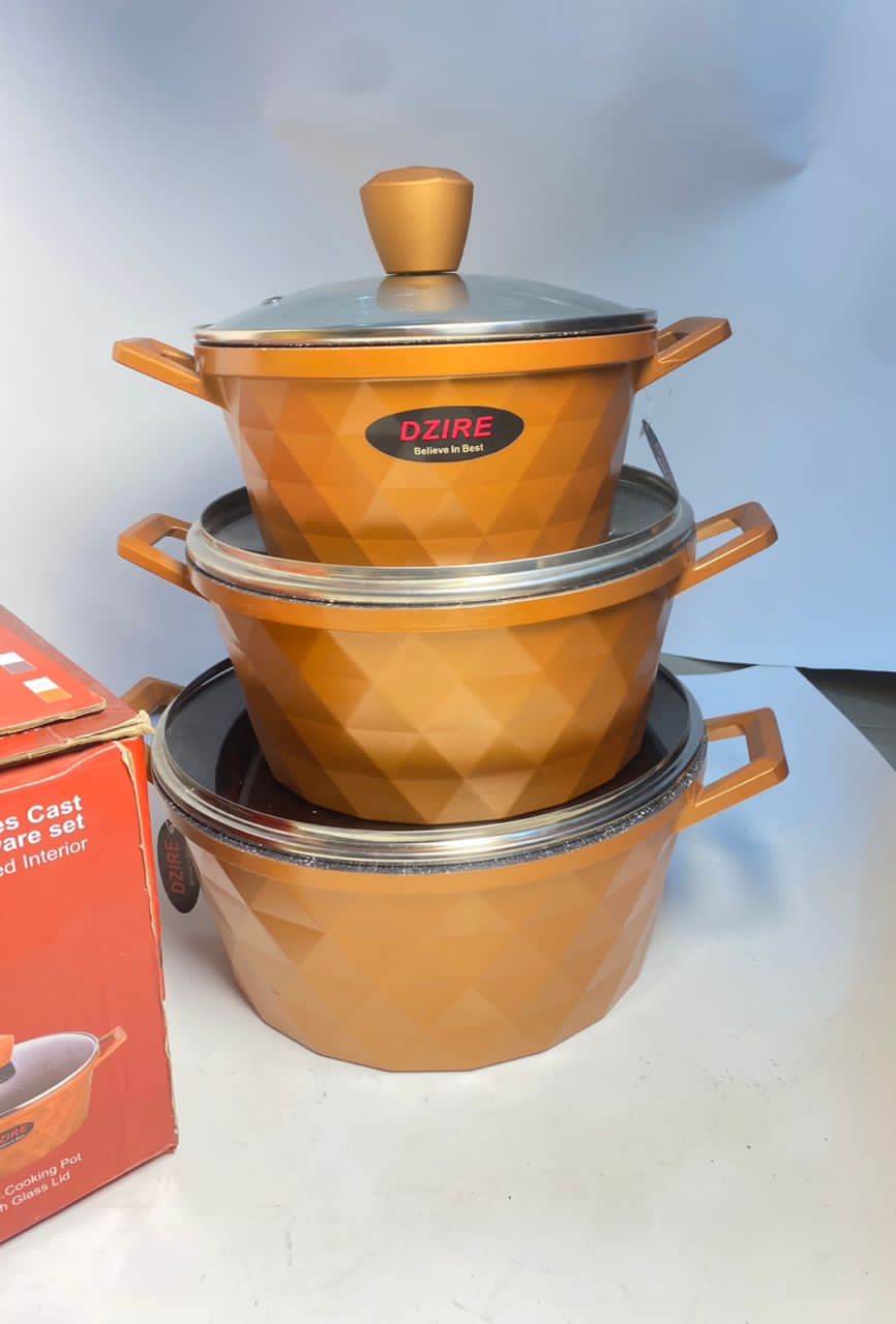 Diamond Series Cast Aluminum Cookware Set with Ceramic Non-Stick Coating – 5-Piece