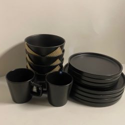 16 Pieces Stoneware Dinner Set