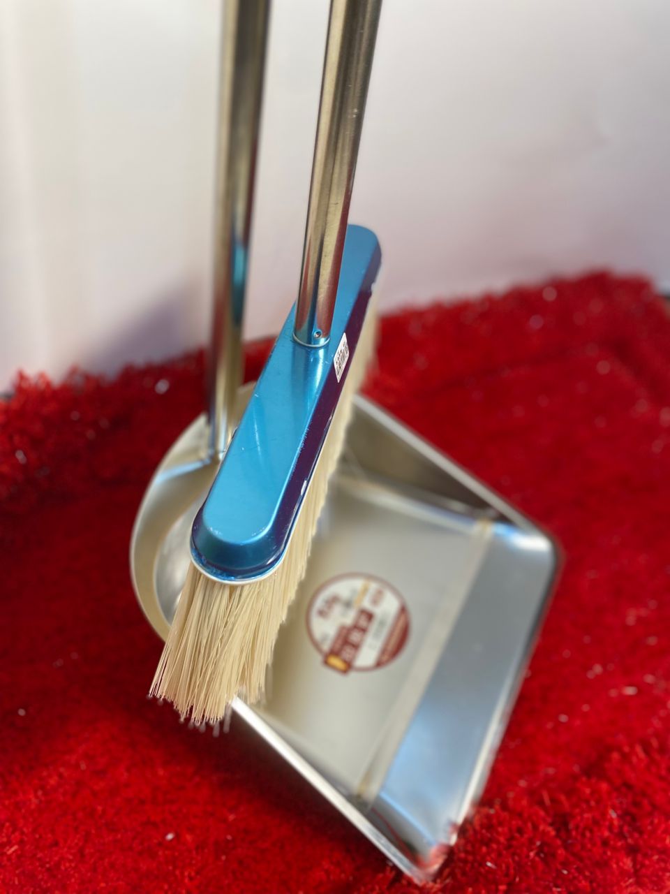 Golden Stainless Steel Broom and Dustpan Set with Long Handle - Image 5