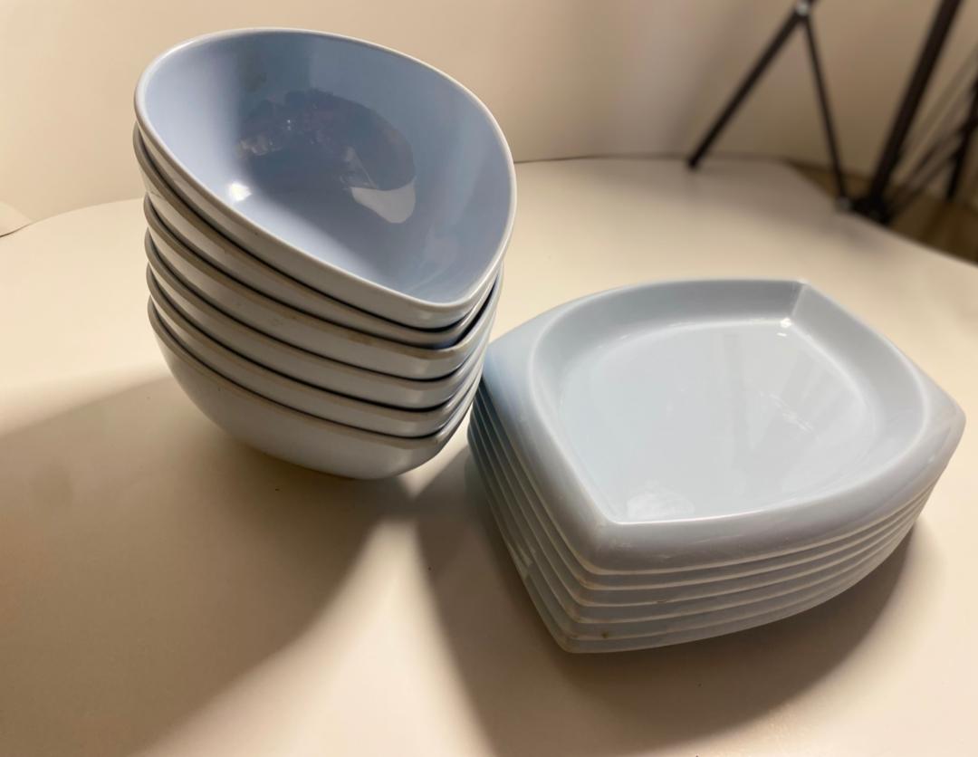 12-Piece Light Blue Ceramic Plate Set – 6 Deep & 6 Flat Plates