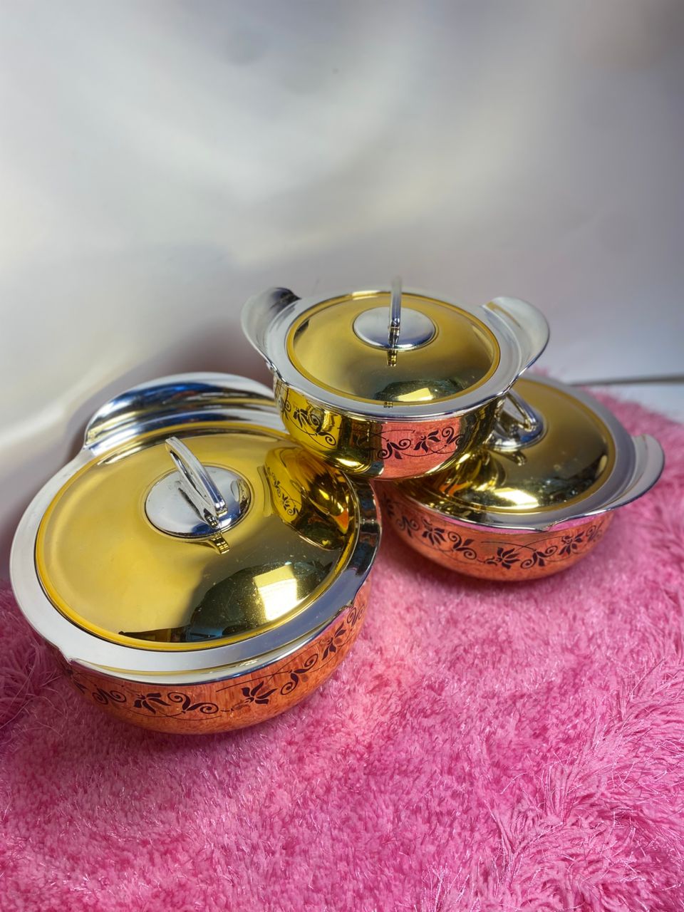 Dzire 3-Piece Insulated Hot Pot and Casserole Set with Gold Lids - Image 2