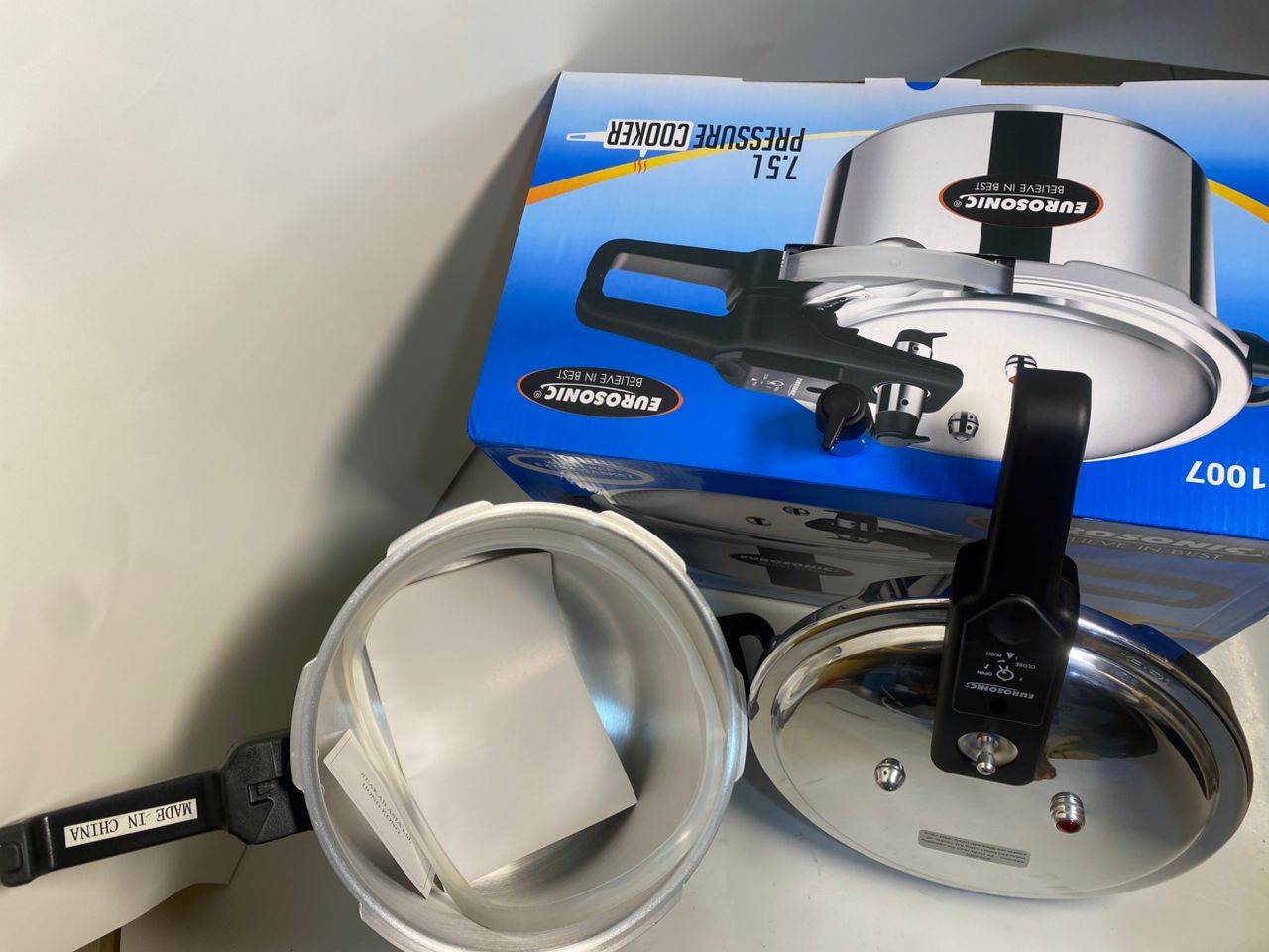 Eurosonic 7.5L Aluminium Pressure Cooker with Triple Safety System (ES-1007) - Image 4