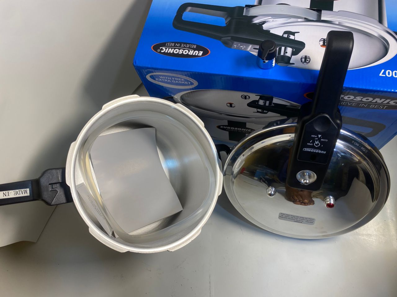 Eurosonic 7.5L Aluminium Pressure Cooker with Triple Safety System (ES-1007) - Image 2