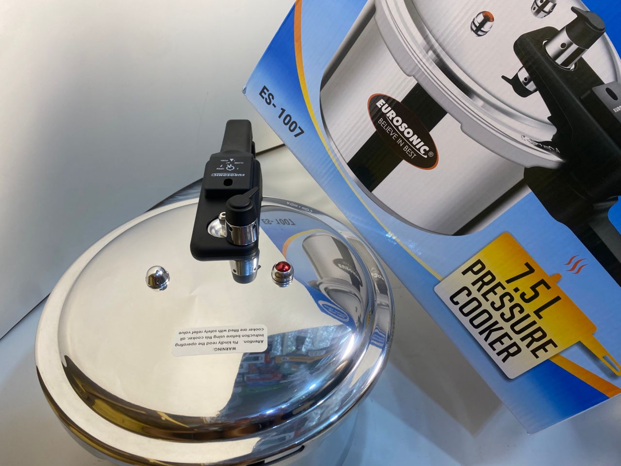 Eurosonic 7.5L Aluminium Pressure Cooker with Triple Safety System (ES-1007)
