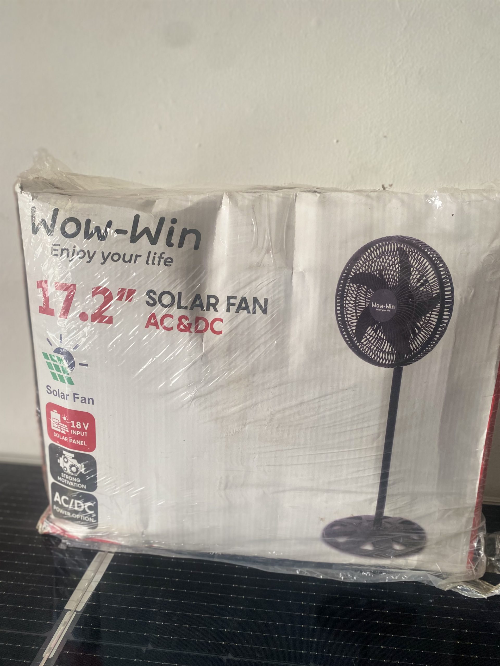 Wow-Win 17.2" AC/DC Solar Standing Fan with Adjustable Height - Image 2