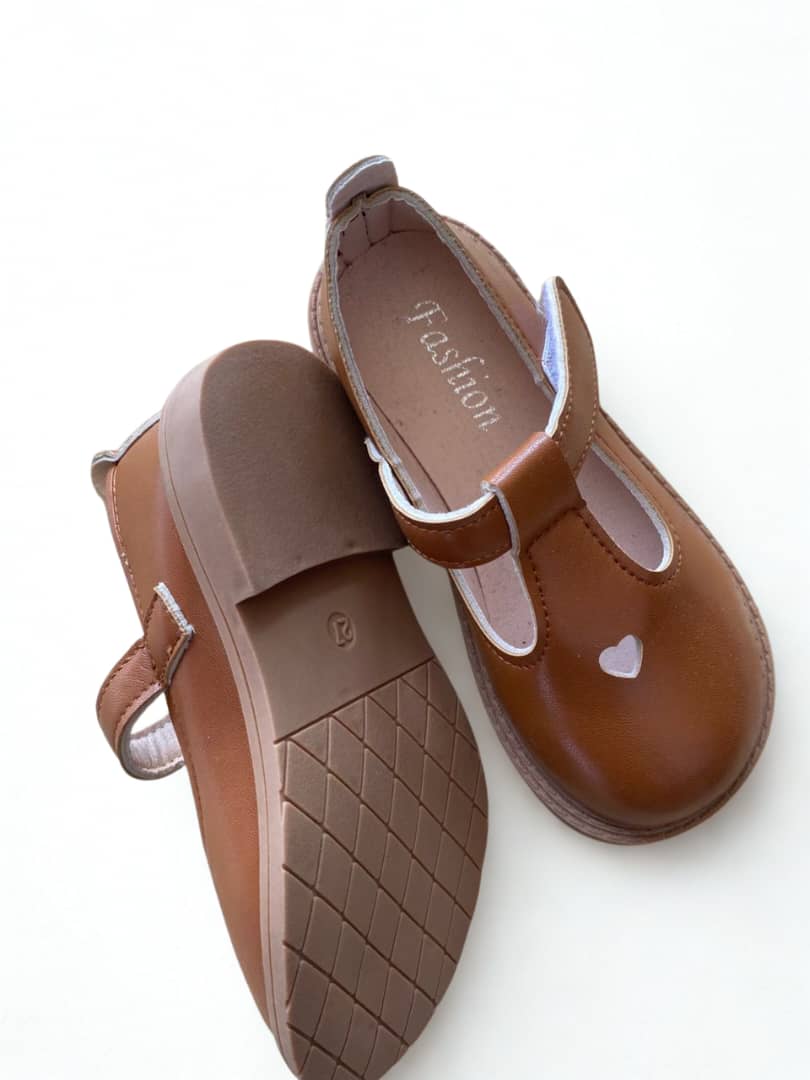 Brown Mary Jane Shoes with Heart Cutout – Kids - Image 2