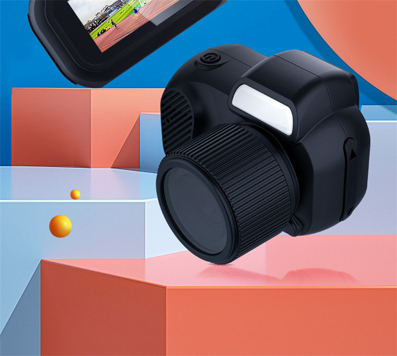 Retro Mini Camera with Screen - Image 4