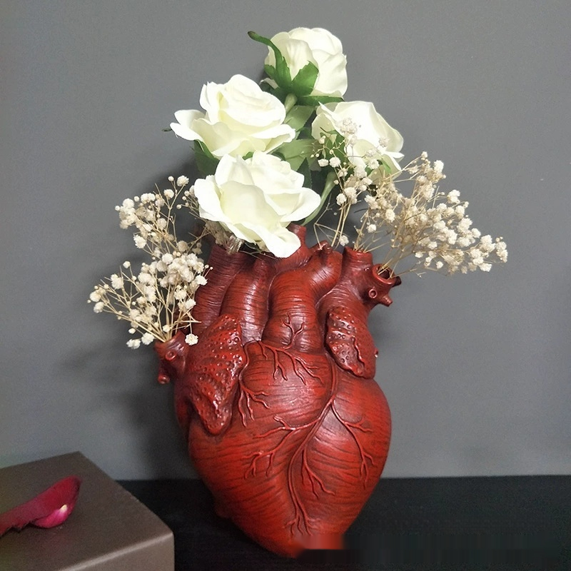 Heart-Shaped Nordic Art Vase - Image 3